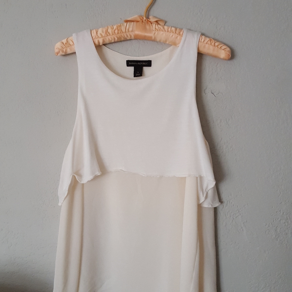 Banana Republic no sleeve blouse